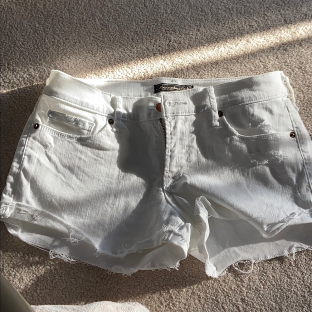 White low rise shorts